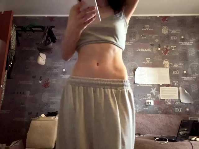 SharieHirstein live cam on BongaCams
