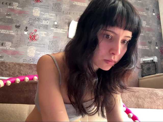SharieHirstein live cam on BongaCams
