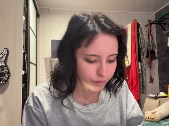 SharieHirstein live cam on BongaCams