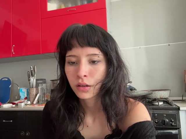 SharieHirstein live cam on BongaCams