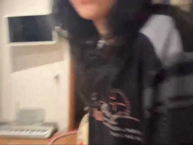 SharieHirstein live webcam show