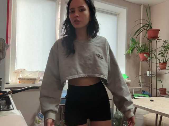 SharieHirstein live cam on BongaCams