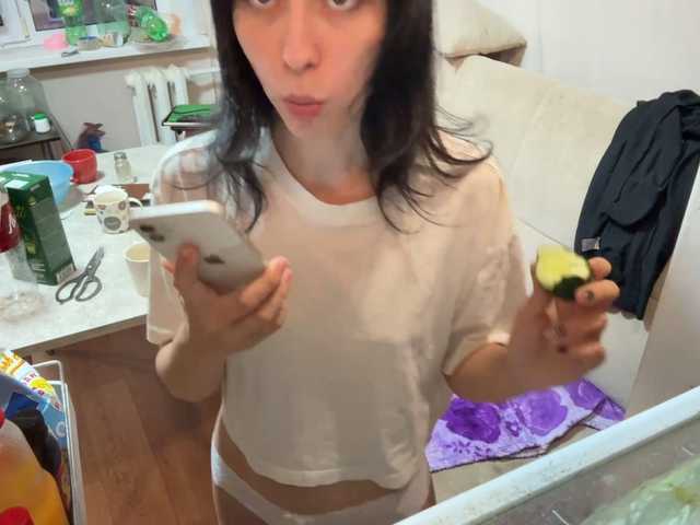 SharieHirstein live cam on BongaCams