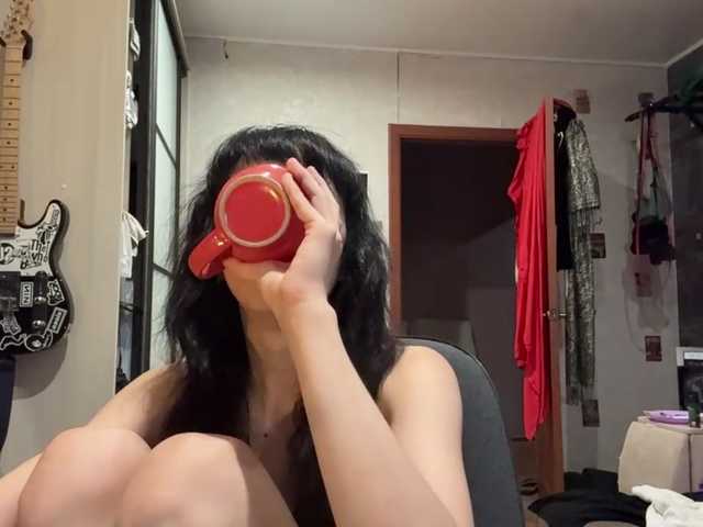 SharieHirstein live cam on BongaCams