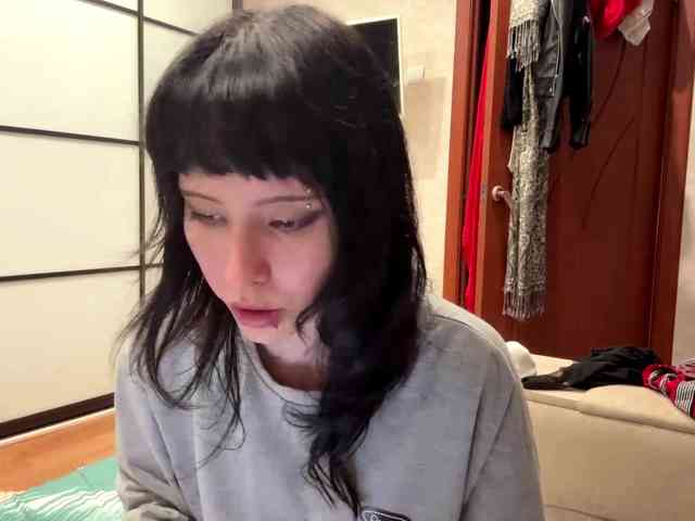 SharieHirstein webcam
