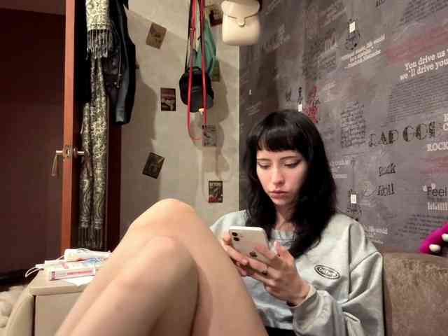 SharieHirstein webcam