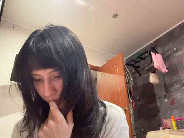 SharieHirstein webcam