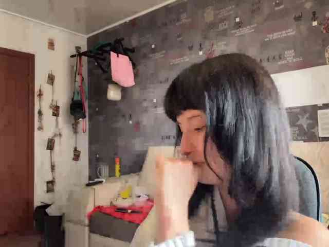 SharieHirstein webcam