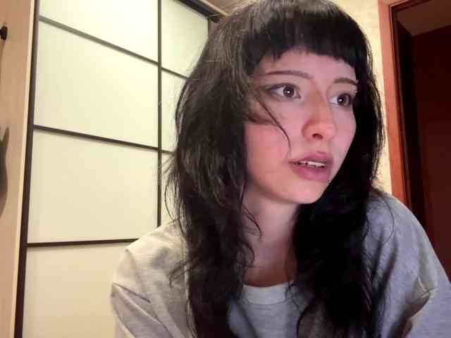 SharieHirstein webcam