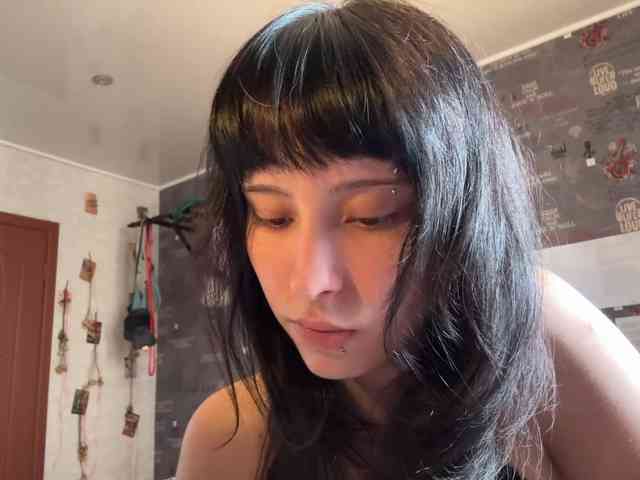 SharieHirstein webcam