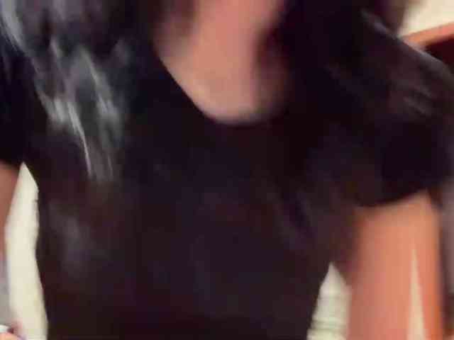 SharieHirstein webcam