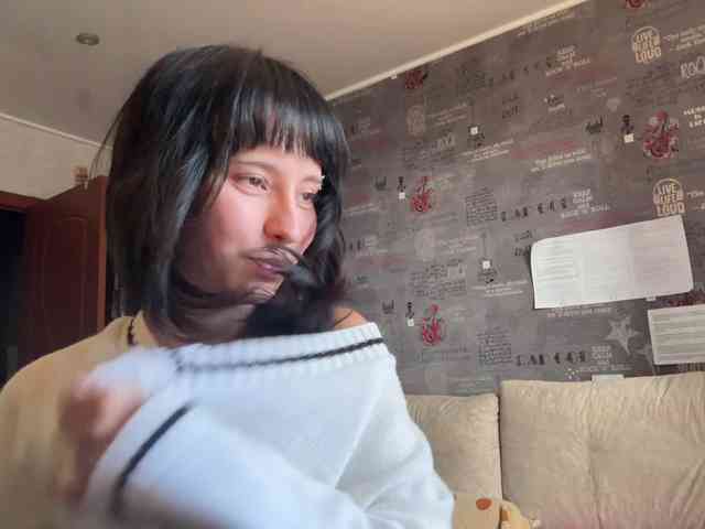 SharieHirstein webcam
