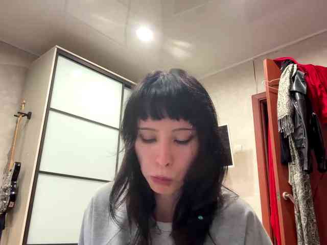 SharieHirstein webcam