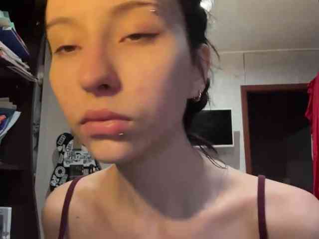 SharieHirstein webcam