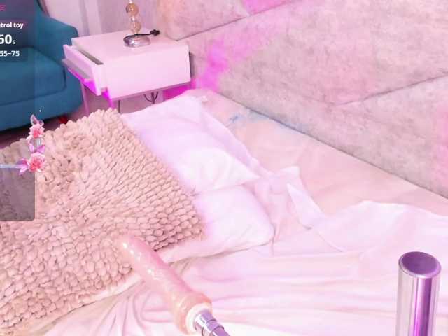 MiaFerrer live webcam show