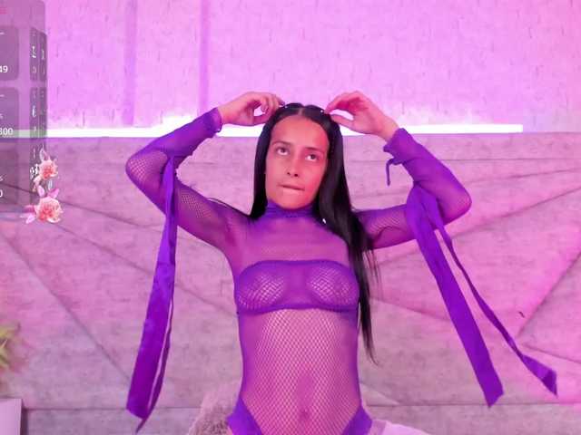 MiaFerrer live cam on BongaCams