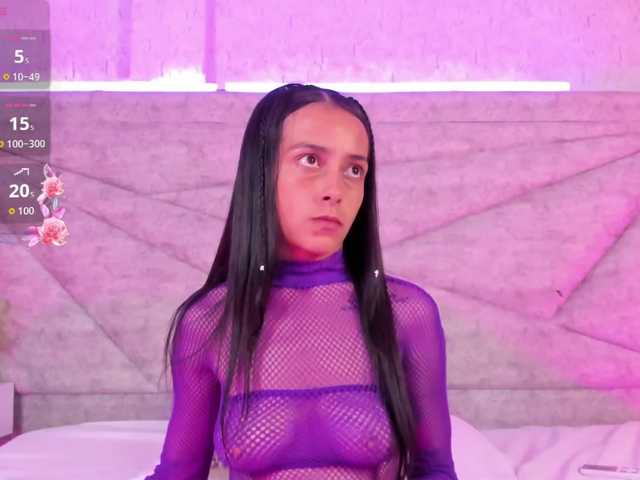 MiaFerrer live cam on BongaCams