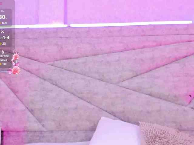MiaFerrer webcam