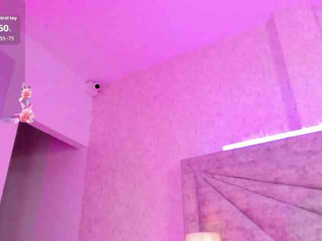MiaFerrer webcam