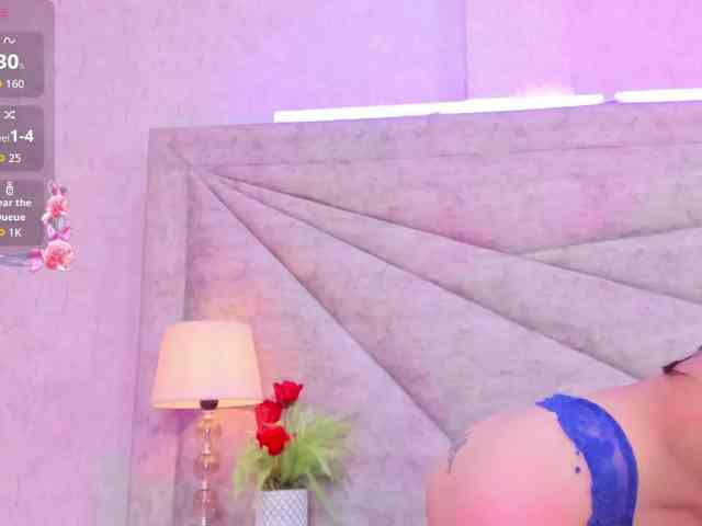 MiaFerrer webcam