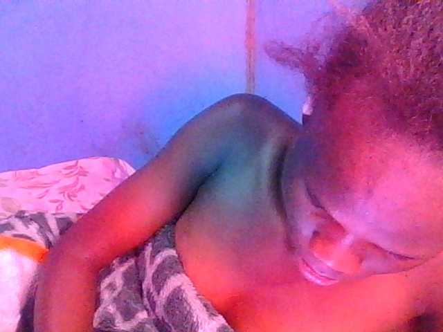 Tilly-Shirlie live cam on BongaCams
