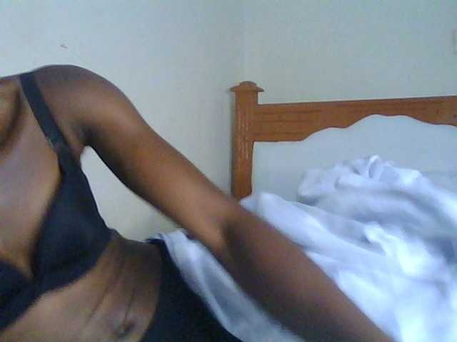 Tilly-Shirlie live cam on BongaCams