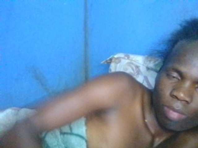 Tilly-Shirlie live cam on BongaCams
