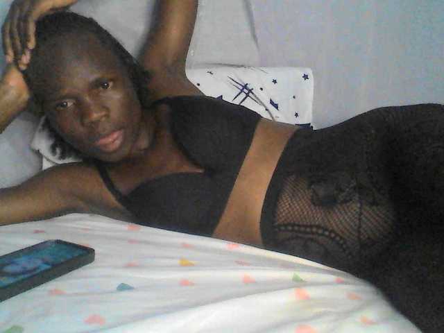 Tilly-Shirlie live cam on BongaCams