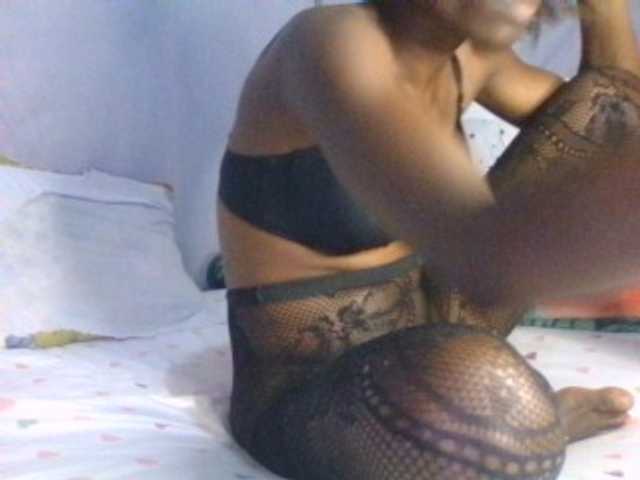 Tilly-Shirlie live webcam show