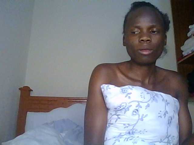 Tilly-Shirlie live cam on BongaCams