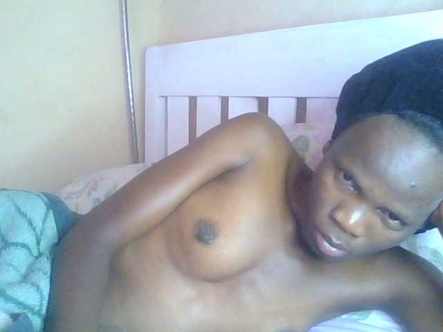 Tilly-Shirlie live cam on BongaCams