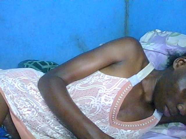 tilly-shirlie cam belle