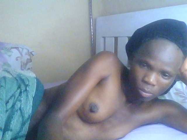 Tilly-Shirlie live cam on BongaCams