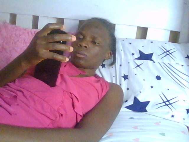 Tilly-Shirlie live cam on BongaCams