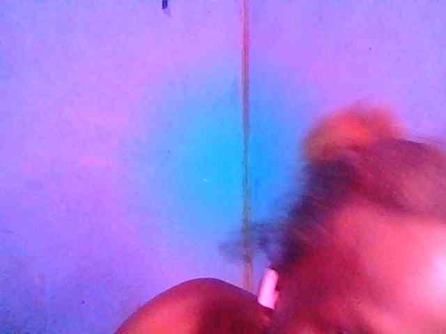 Tilly-Shirlie webcam