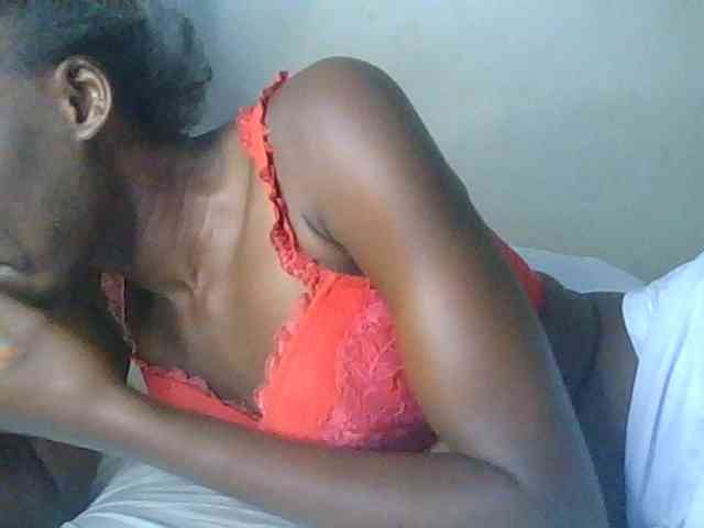 Tilly-Shirlie webcam