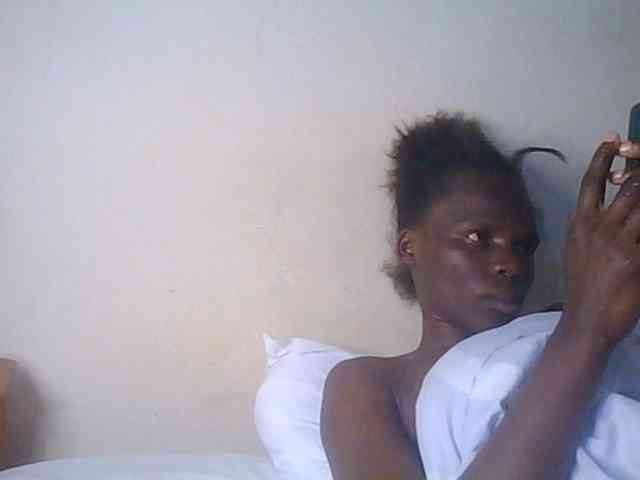 Tilly-Shirlie webcam