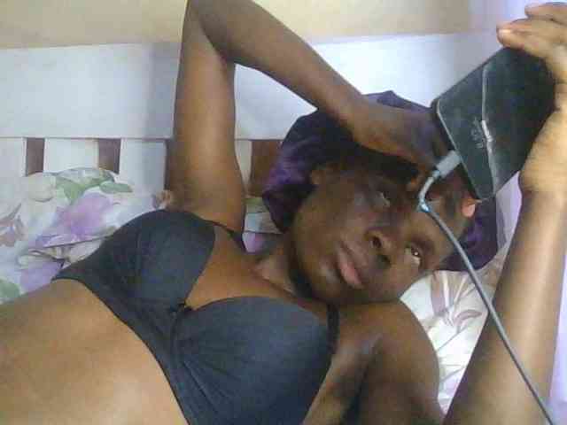 Tilly-Shirlie webcam