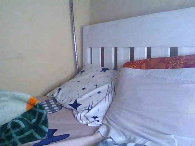Tilly-Shirlie webcam