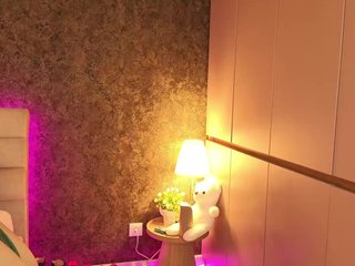 ChloeBelleX Porn Show