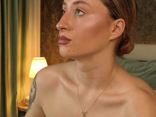 chloebellex live cam on BongaCams