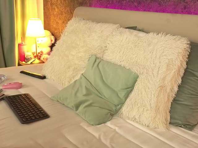 chloebellex live cam on BongaCams