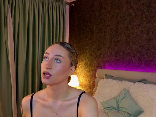 chloebellex live cam on BongaCams