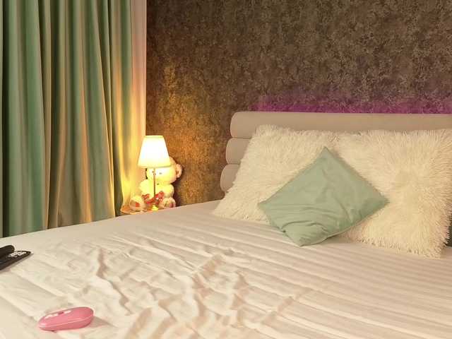 chloebellex live cam on BongaCams