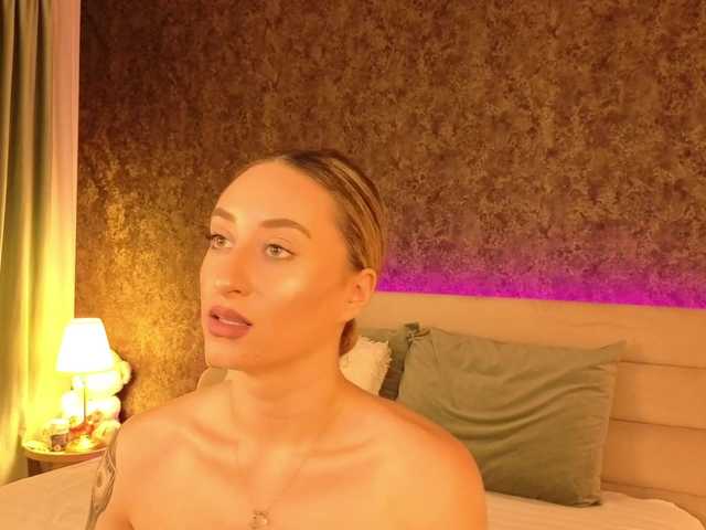 chloebellex live cam on BongaCams