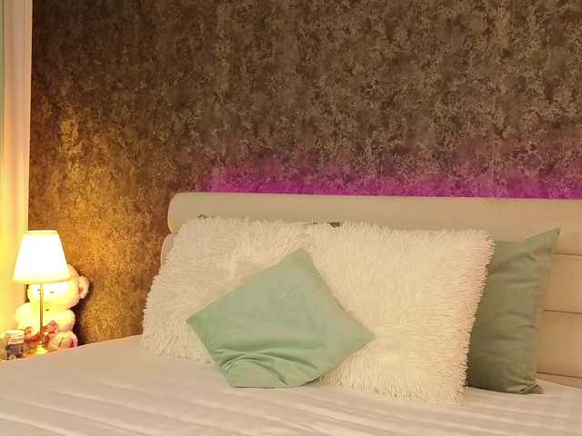 chloebellex live cam on BongaCams