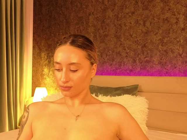 chloebellex live cam on BongaCams