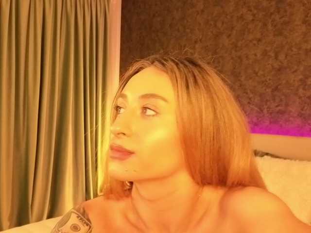 chloebellex live cam on BongaCams