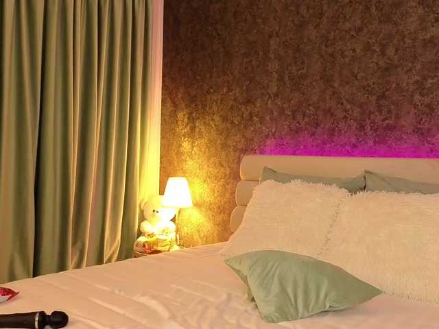 chloebellex live cam on BongaCams