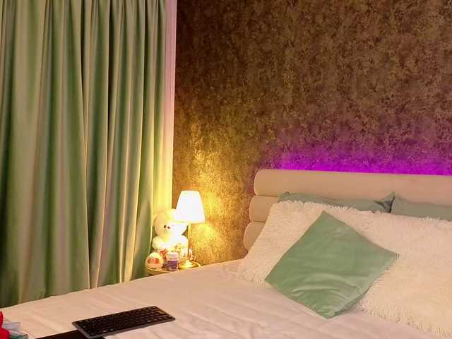 chloebellex live cam on BongaCams